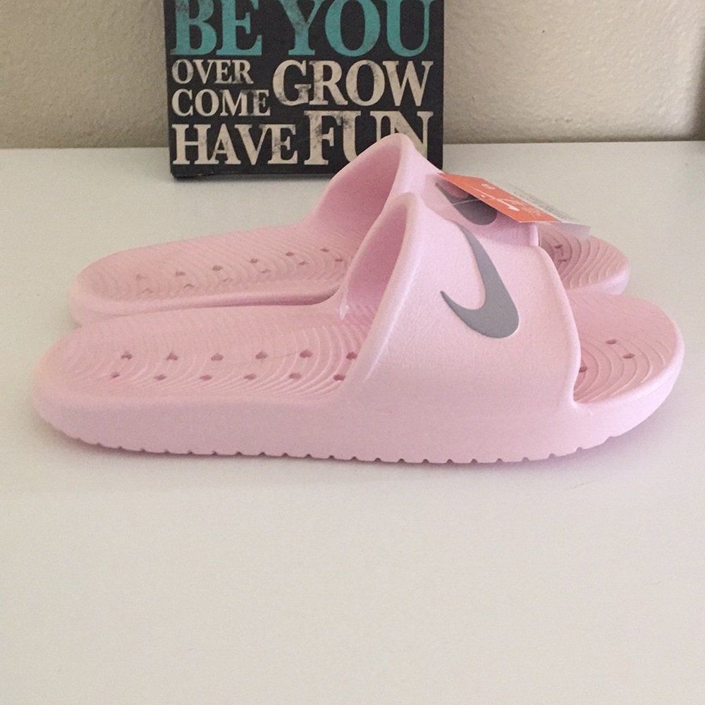Nike woman’s Kawa Shower Slides Slip on size 8 - Picture 2 of 6